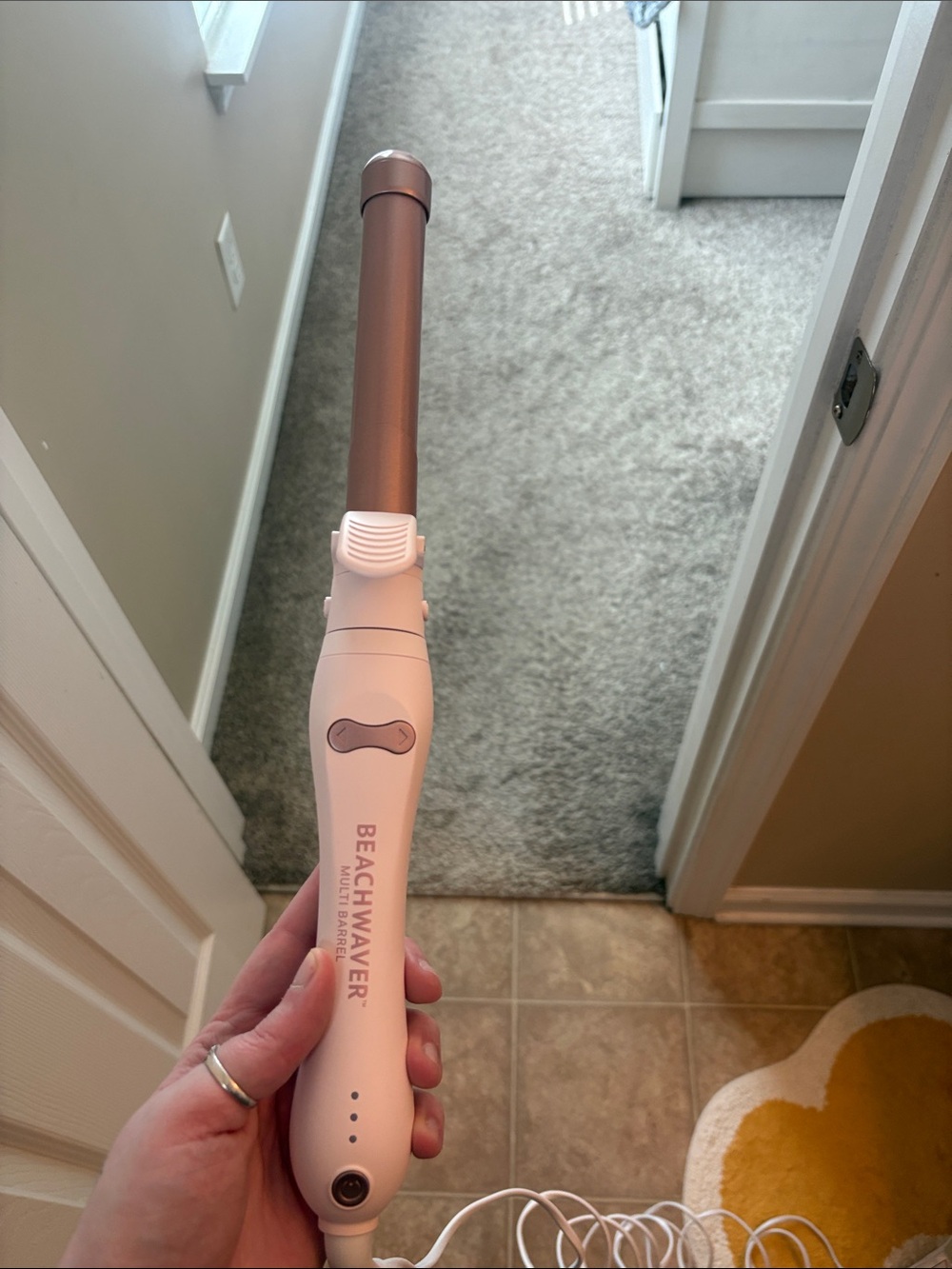 The Beachwaver Co. Pink and Rose Gold Curling Wand